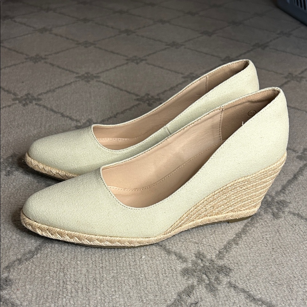 Elegant Cream Wedge Espadrilles